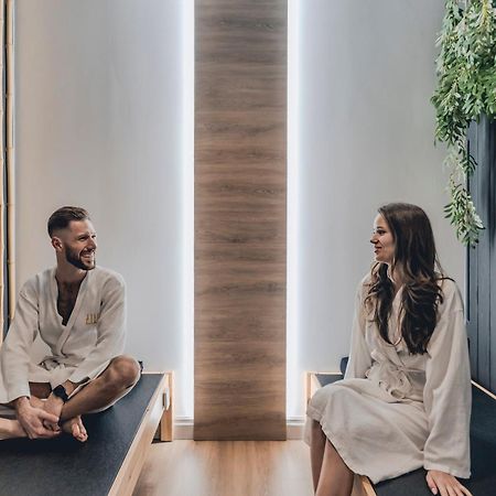 Hotel Lubinowe Wzgorze - Wioska Zdrowia Nałęczów Esterno foto